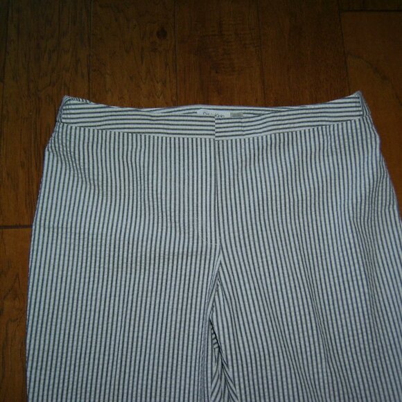 Calvin Klein Grey Pinstriped Seersucker Pants, Size 12 (10) - Picture 2 of 5